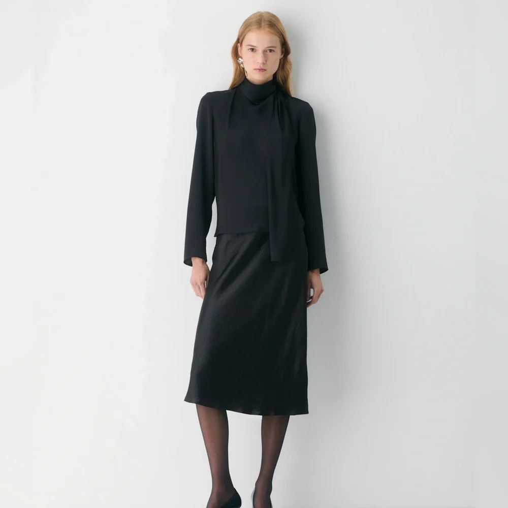 Babaton Black Midi Skirt - Picture 2 of 3